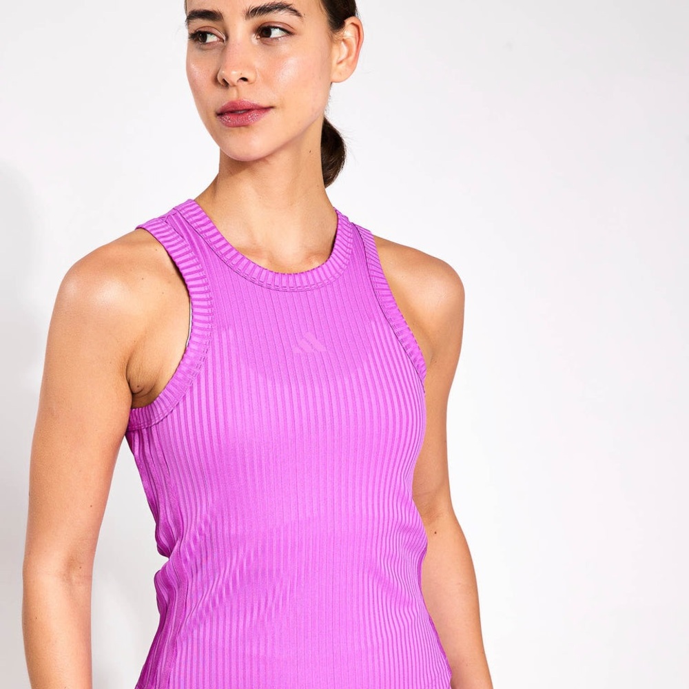 Chic Pink Ribbed Sleeveless Top